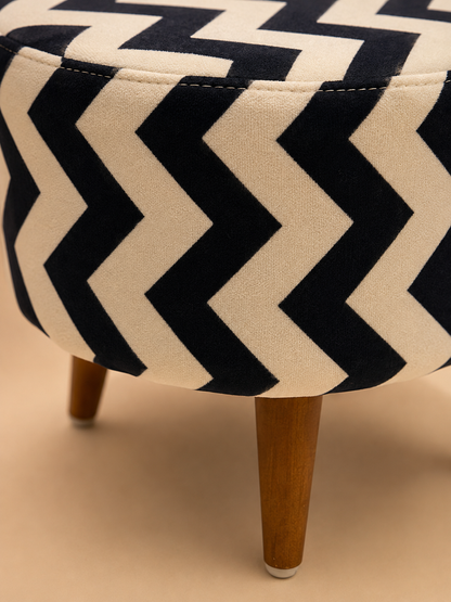 MONOKINS monochrome chevron print round ottoman